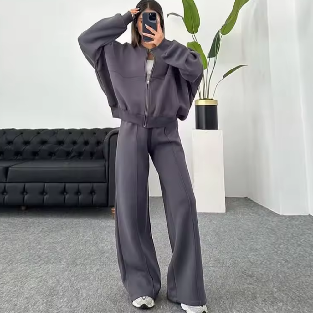 SoftLuxe™ Two-Piece Zip-Up Lounge Set – Effortless Street Comfort