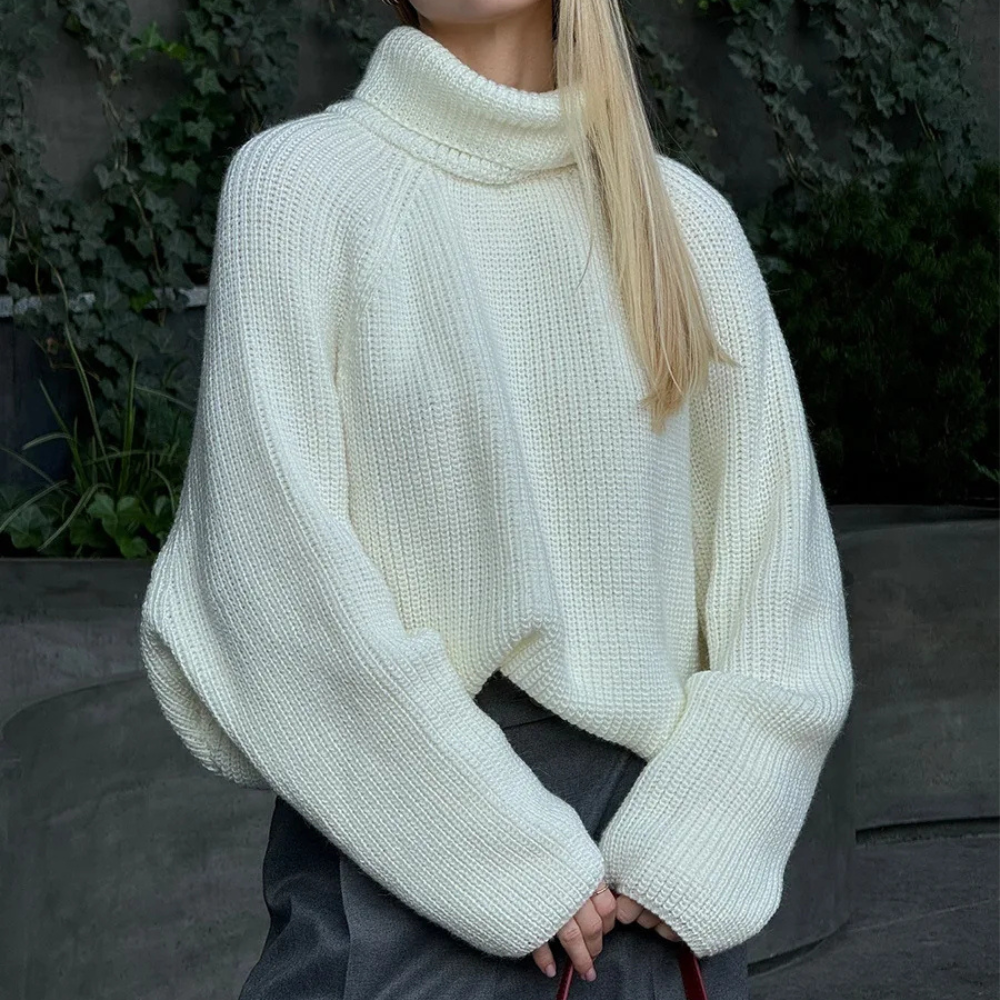 Backless High-Neck Sweater – Casual Comfort, Modern Allure