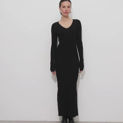 Soft Knit V-Neck Midi Dress – Effortless Elegance for Every Season