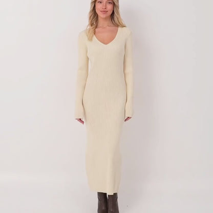 Soft Knit V-Neck Midi Dress – Effortless Elegance for Every Season